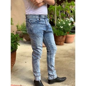 Acid washed skinny stretch blue jeans